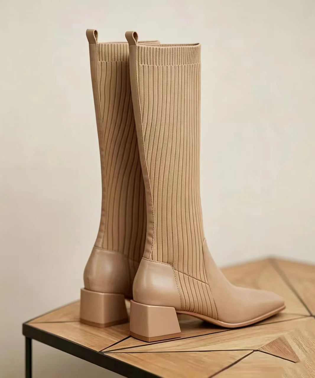 Bottes hautes à bout carré pour femme style tressé 3
