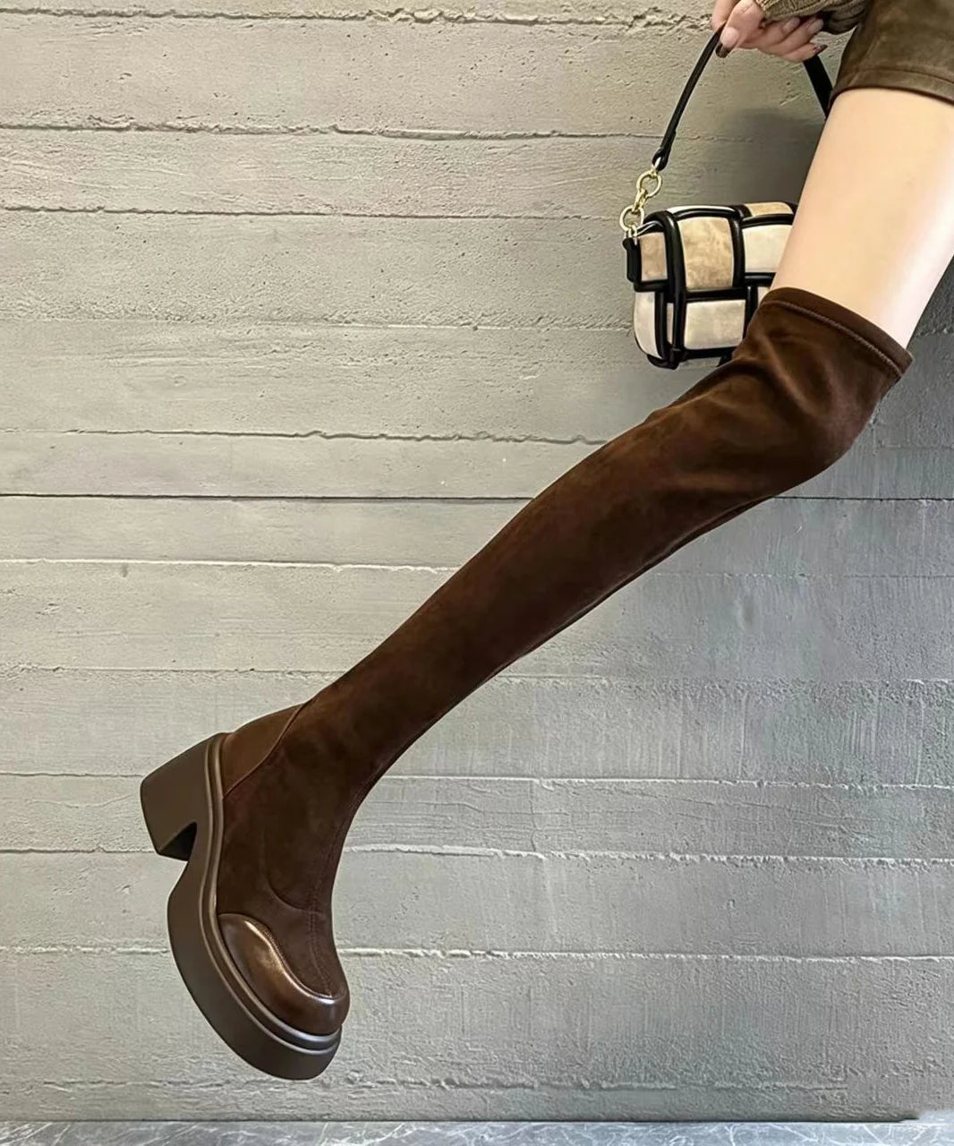 Bottes hautes femme style rétro à empiècements 4