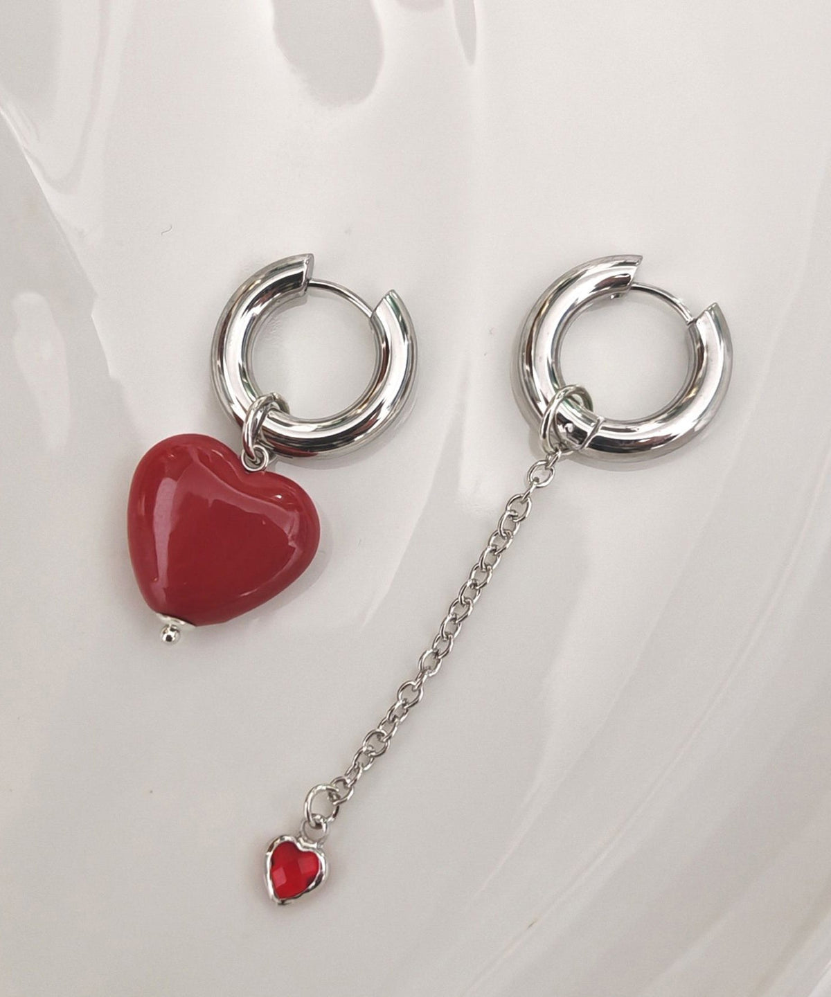 Boucles d'oreilles pendantes asymétriques pour femme 2