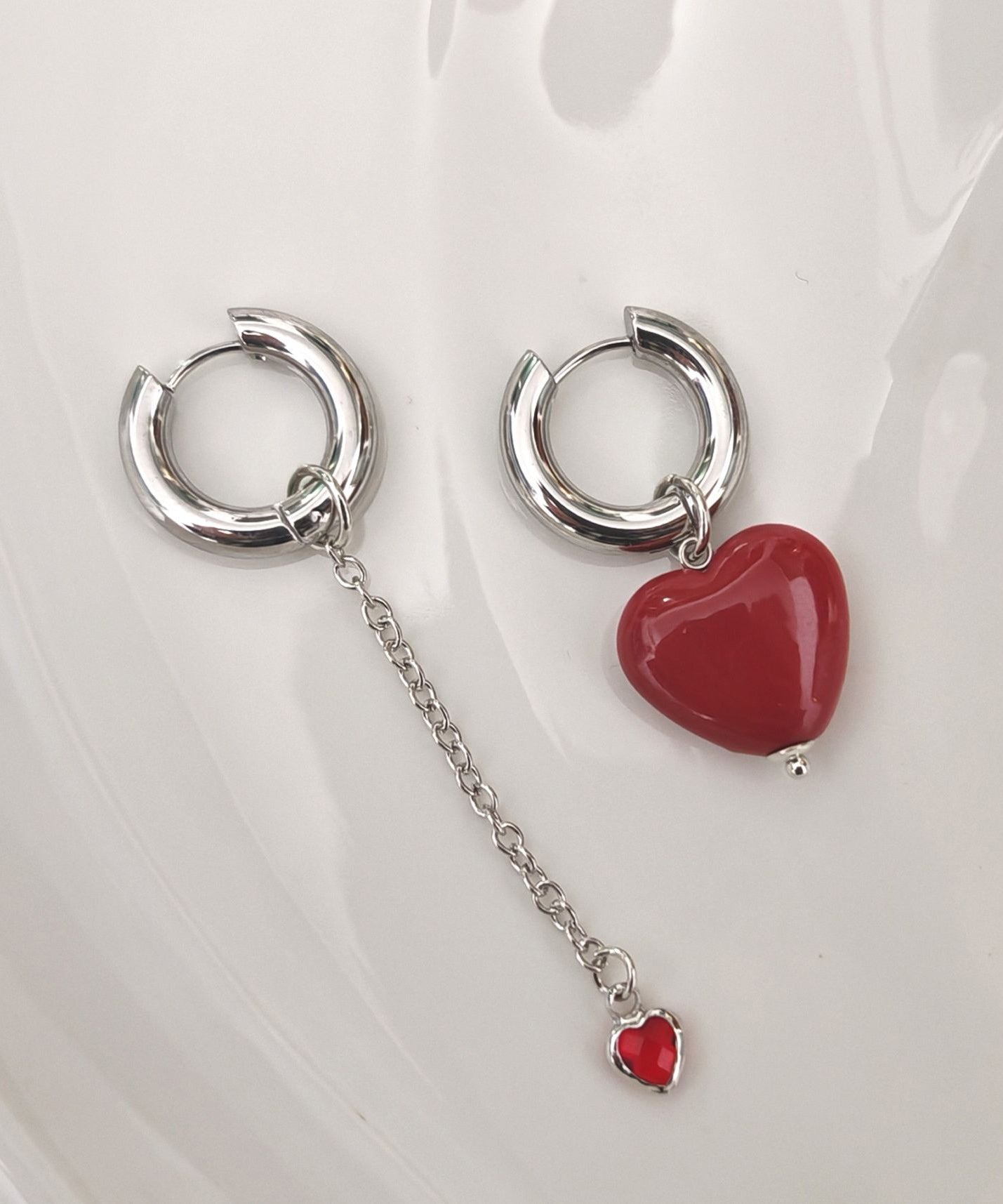 Boucles d'oreilles pendantes asymétriques pour femme 4