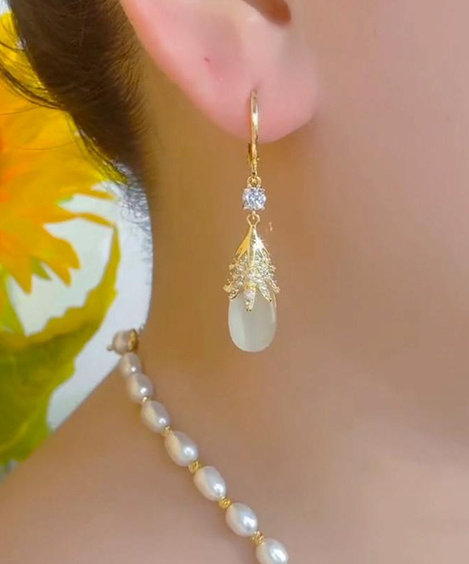 Boucles d'oreilles pendantes pour femme style œil de chat moderne 1