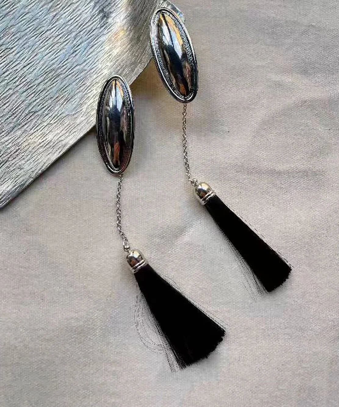 Boucles d'oreilles pendantes rétro avec pompon et chaîne longue pour femme 0
