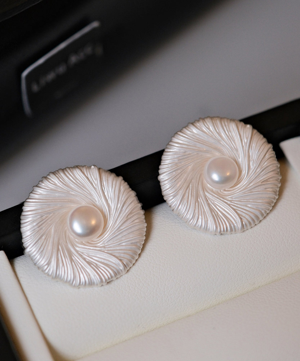Boucles d'oreilles pour femmes style moderne avec perles 4