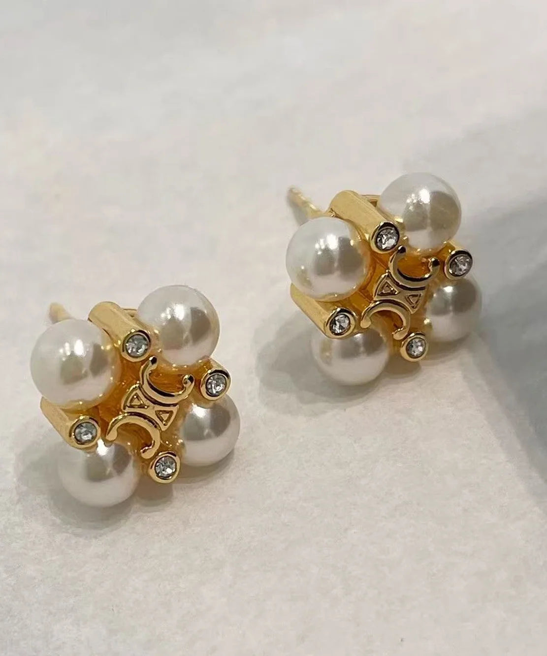 Boucles d'oreilles puces florales pour femmes 2