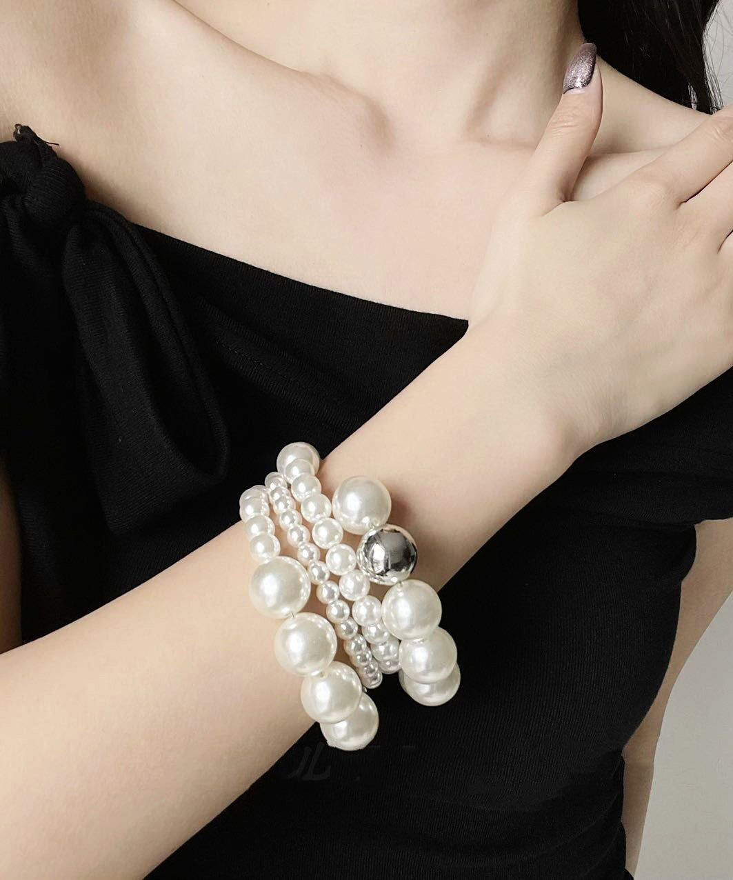 Bracelet Femme Multi-Couches à Breloques et Perles 2