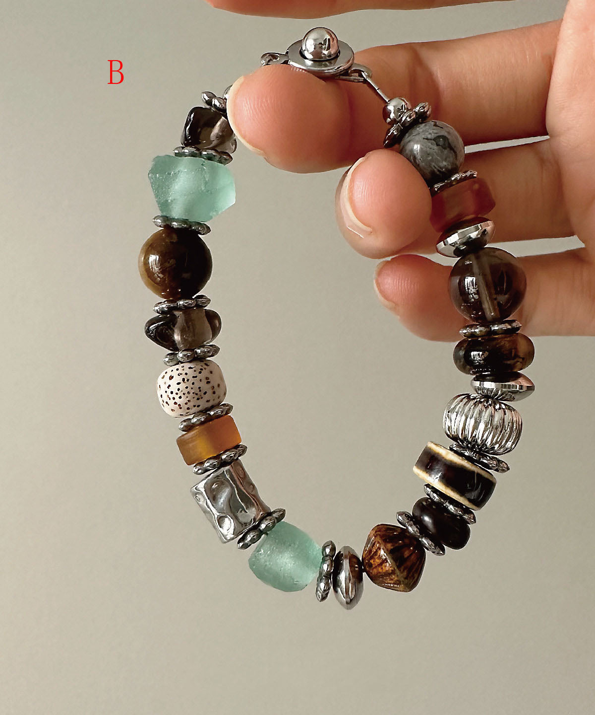 Bracelet Femme Perles Colorées Design Original 2