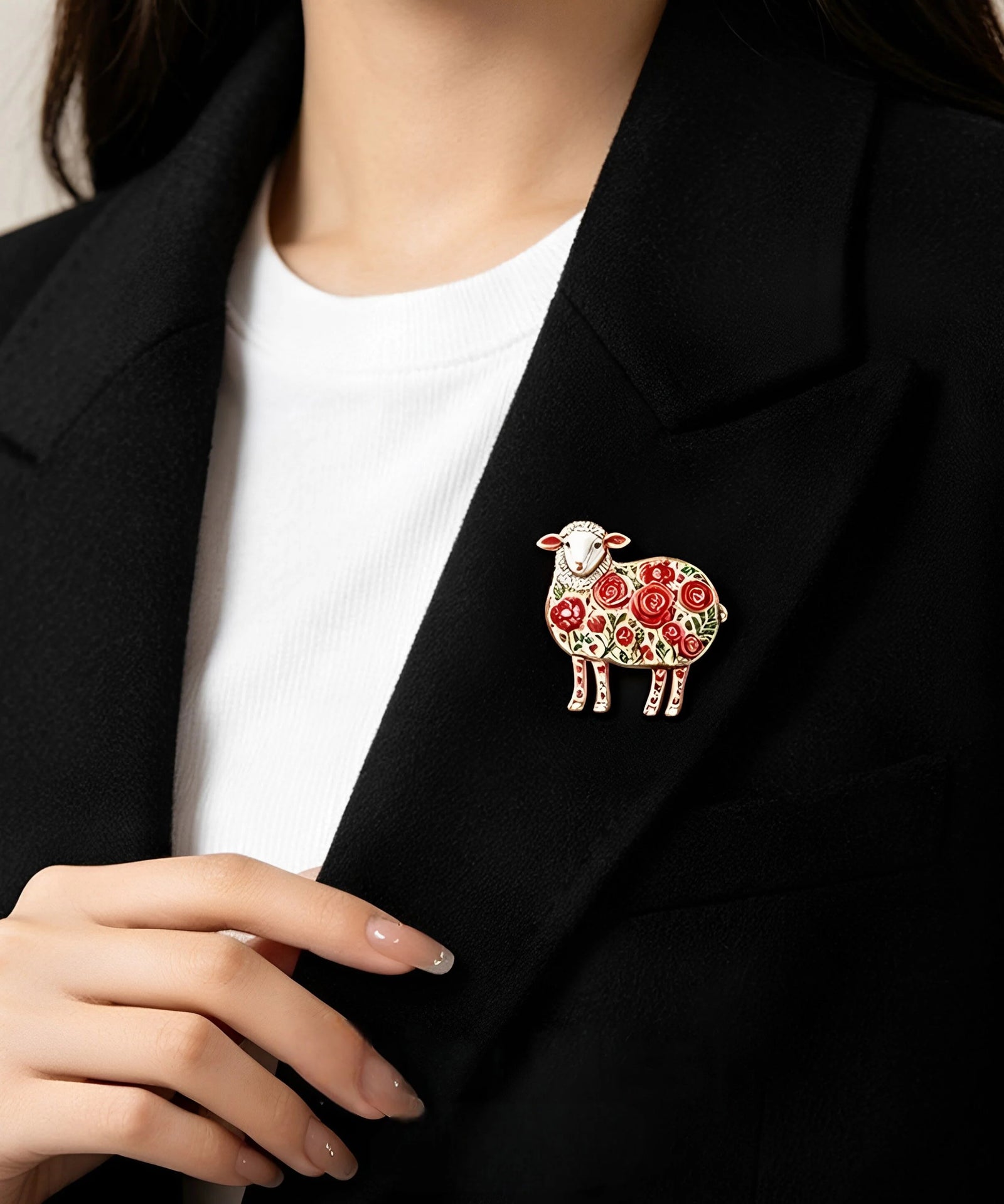 Broche Femme Tendance Motif Mouton avec Détails Cyan et Zircon pour Vêtement 1