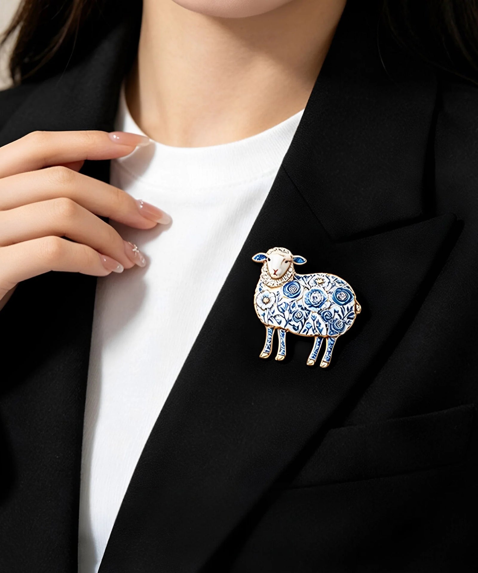 Broche Femme Tendance Motif Mouton avec Détails Cyan et Zircon pour Vêtement 2
