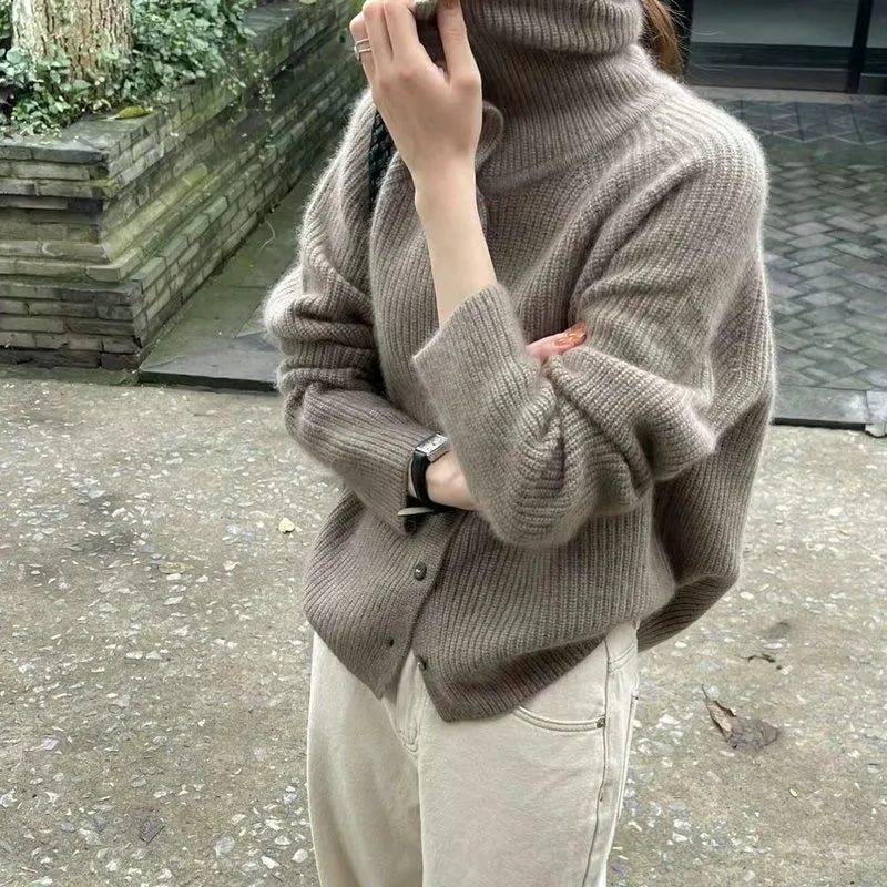 Cardigan Femme Ample et Douillet avec Encolure Haute 2