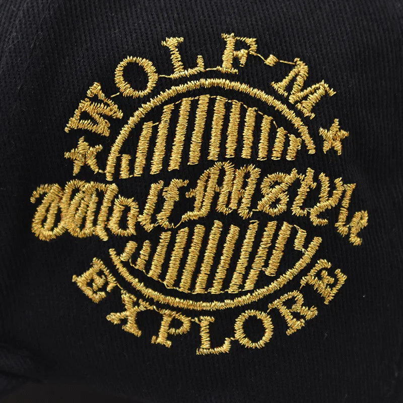 Casquette Brodée Loup Ajustable 7