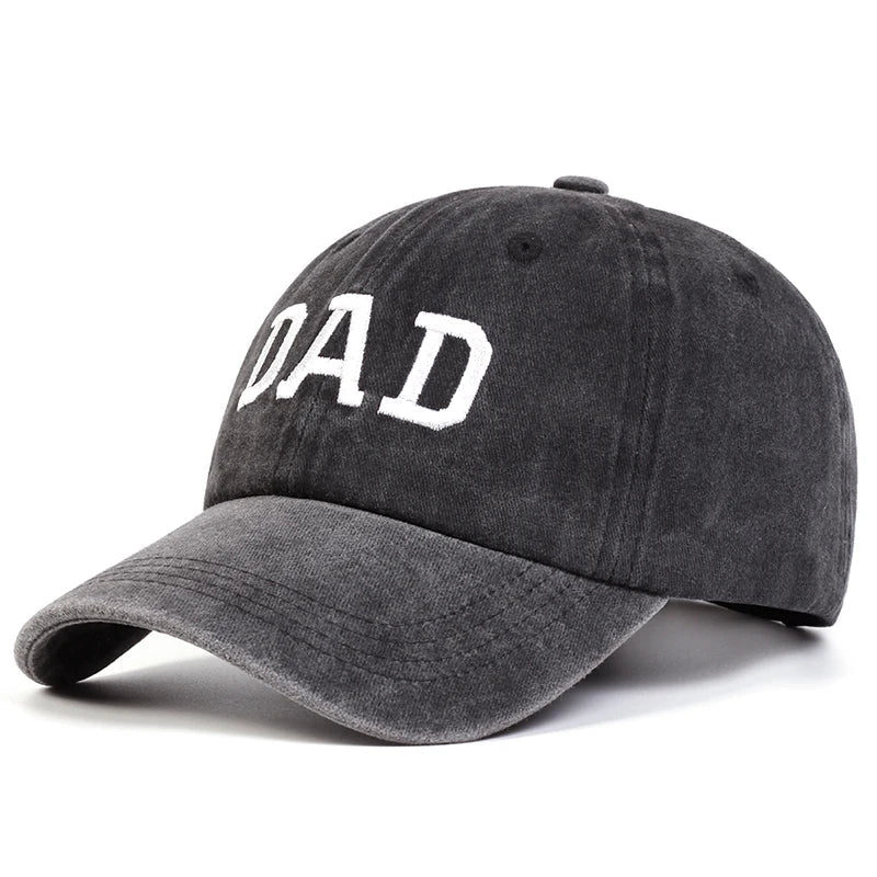 Chapeau Brodé Ajustable pour Parents 1