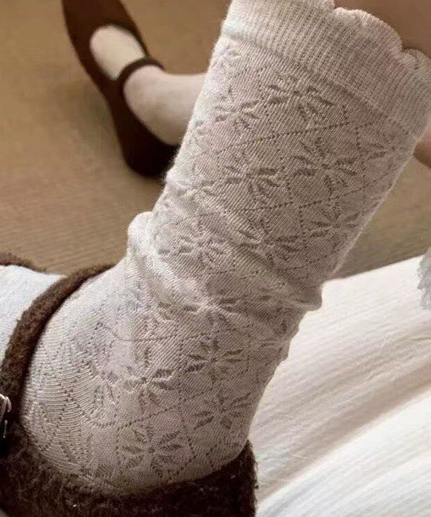 Chaussettes mi-mollet ajourées avec volants pour femme 2