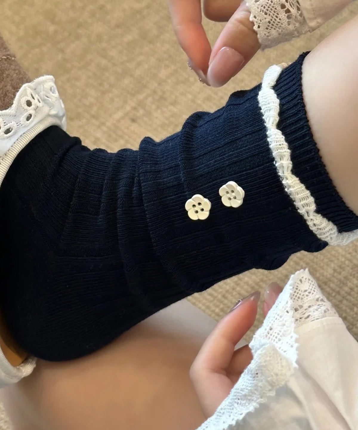 Chaussettes mi-mollet boutonnées pour femme style décontracté 1