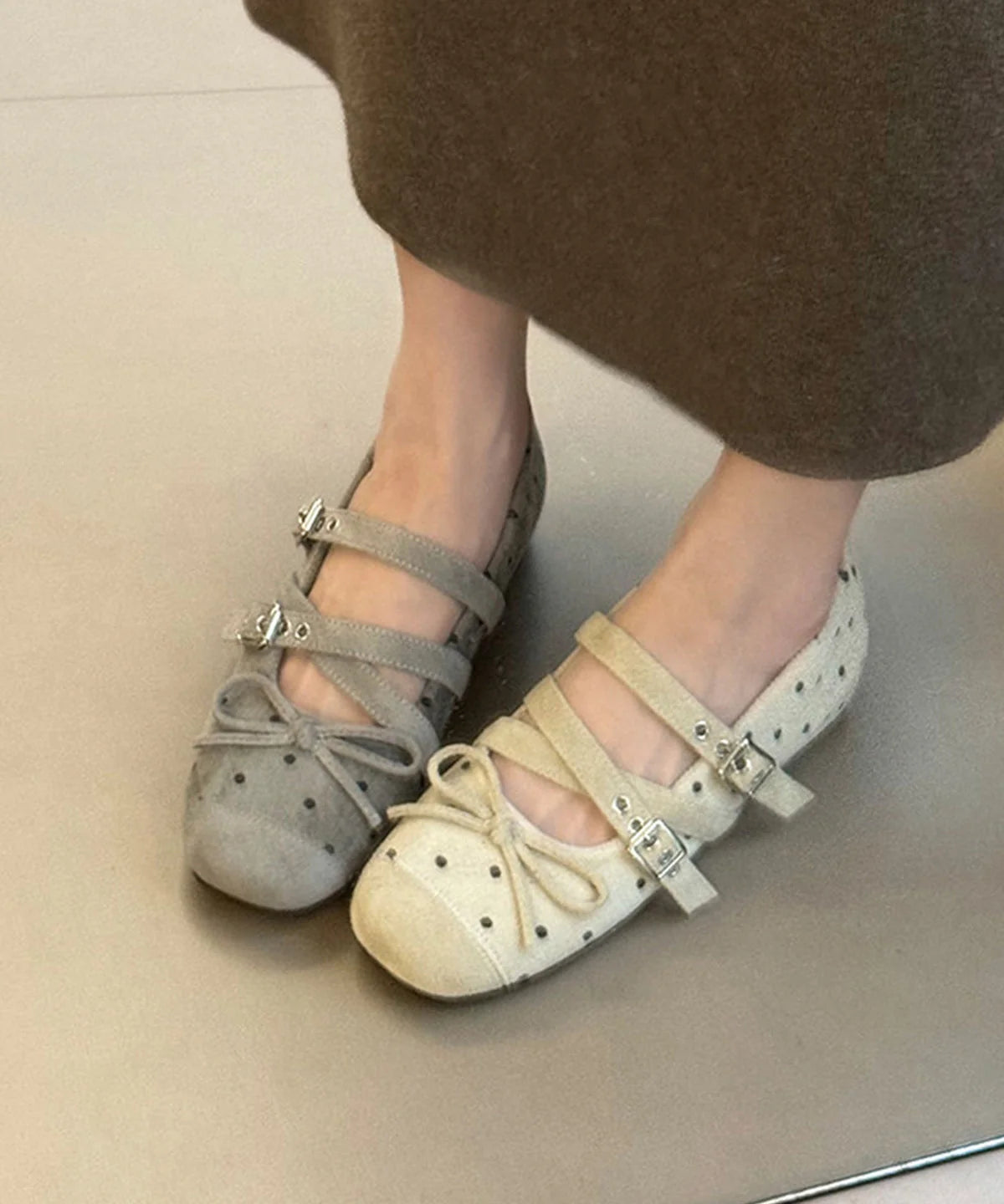 Chaussures plates à boucle et bride pour femmes 4