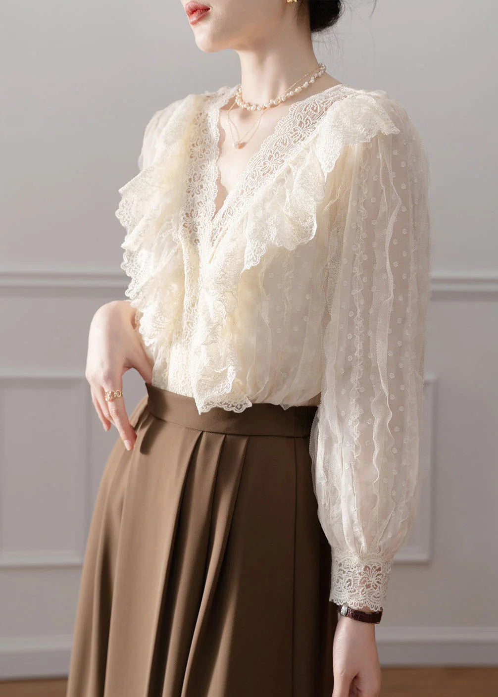 Chemise Femme Col V avec Empiècements en Dentelle Style Automnal 4