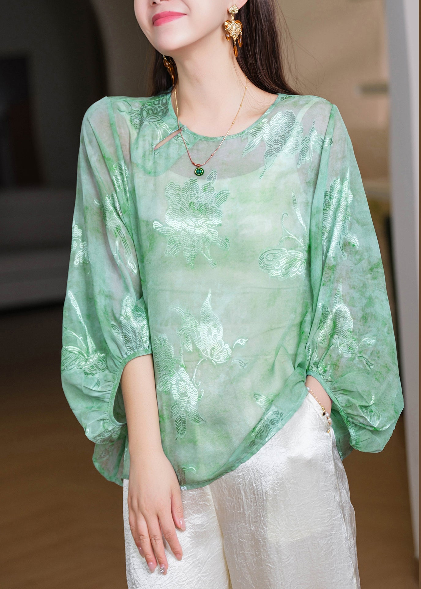 Chemise Femme Jacquard Col Rond Manches Lanterne 1