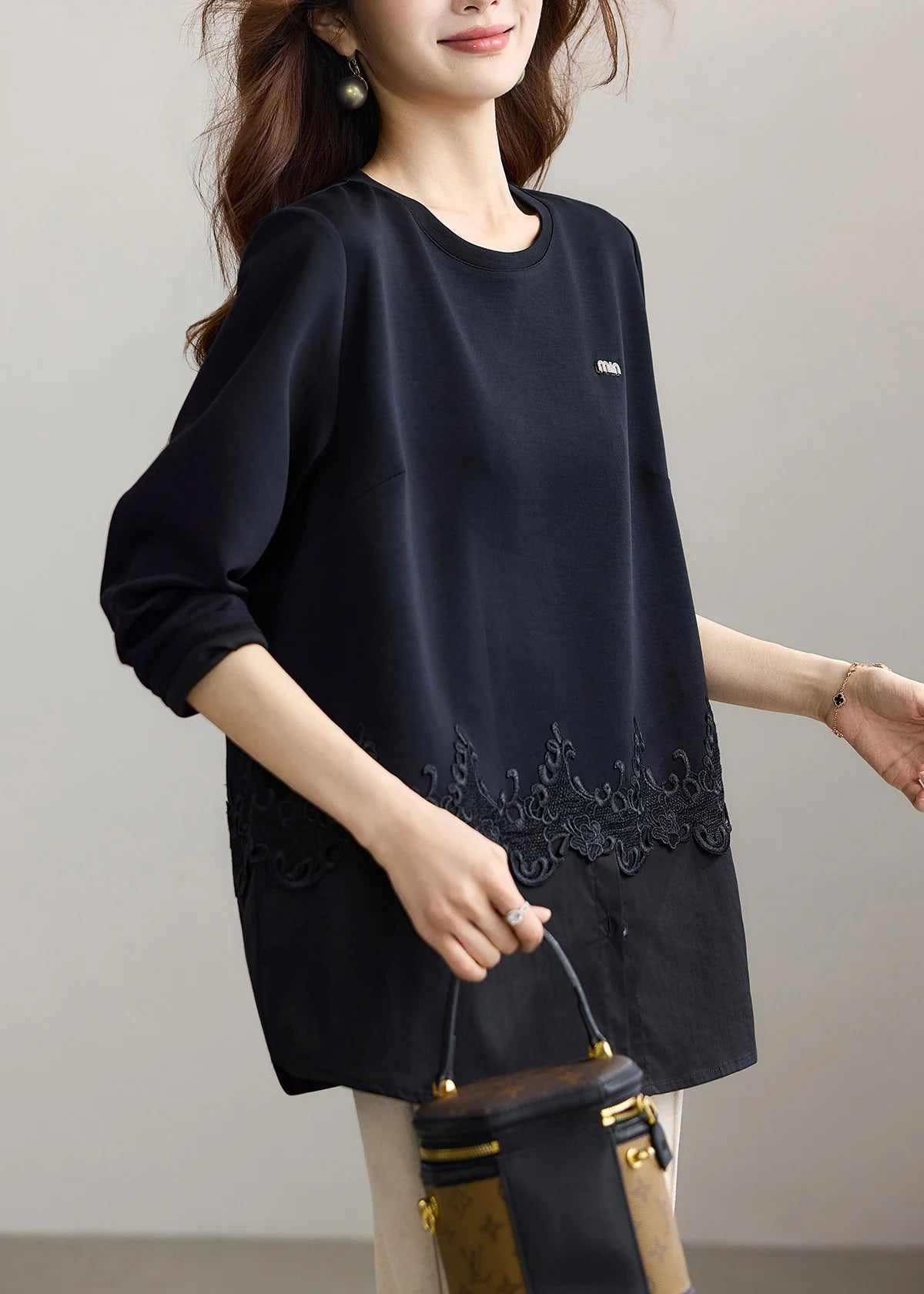Chemise Femme Moderne Col Rond avec Empiècements en Dentelle Automne 3