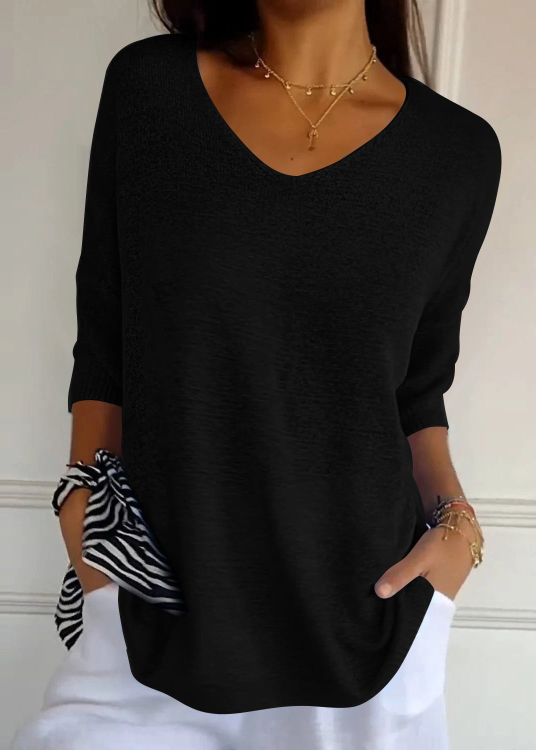 Chemise à col en V pour femmes en grande taille 2