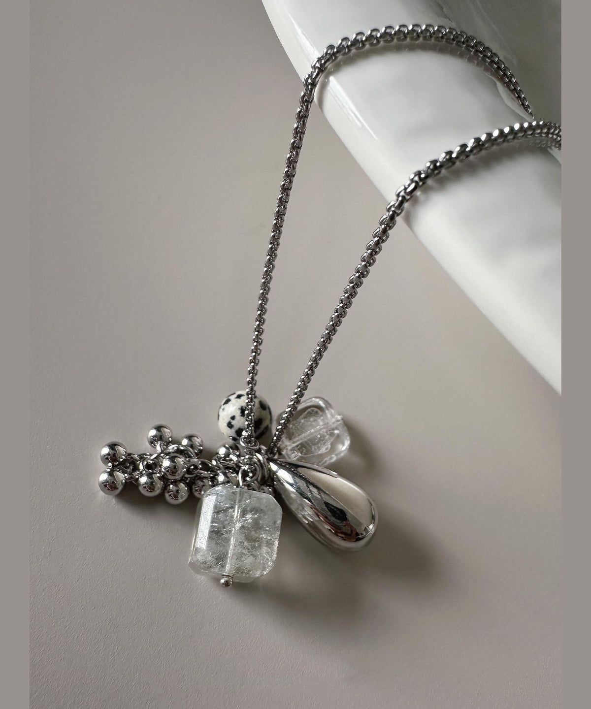 Collier Femme Long avec Pendentif Cristal Original 3