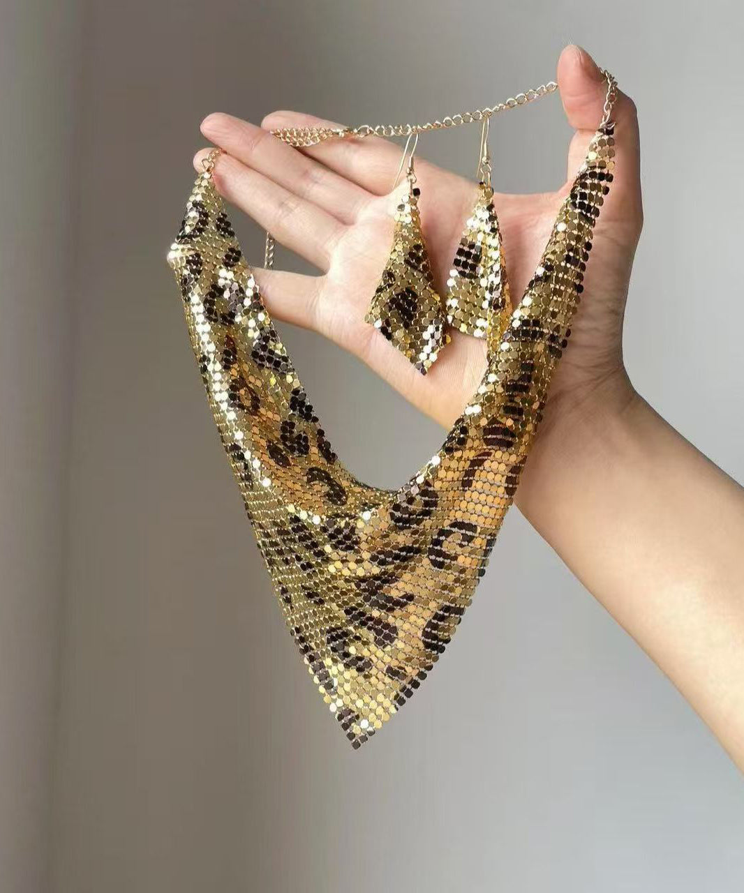 Collier Femme Moderne à Pendentif Triangulaire Léopard Ensemble 2 Pièces 4