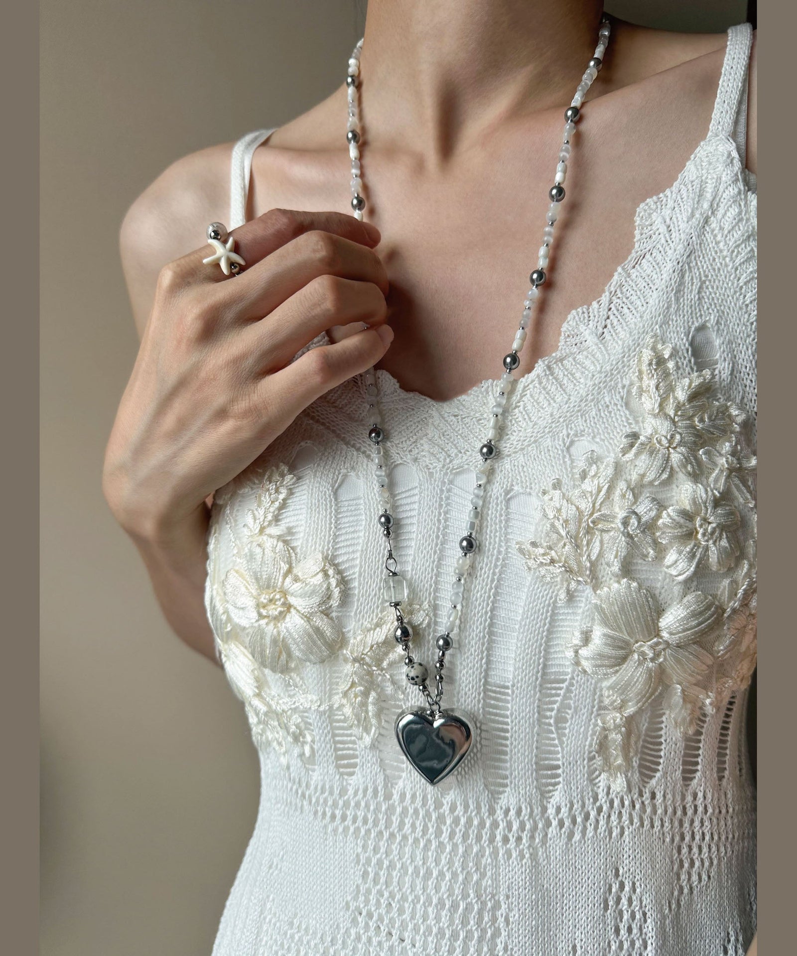 Collier Long Femme avec Pendentif Cœur Design Original 2