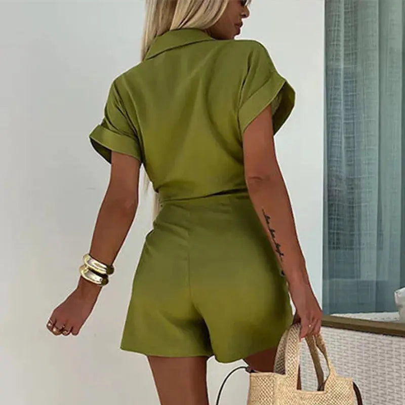 Combinaison Courte Femme Élégante en Tissu Aéré 2