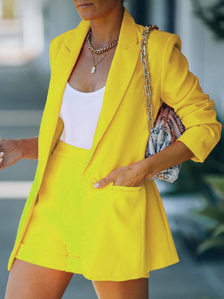 Ensemble Blazer et Short à Carreaux pour Femme 3