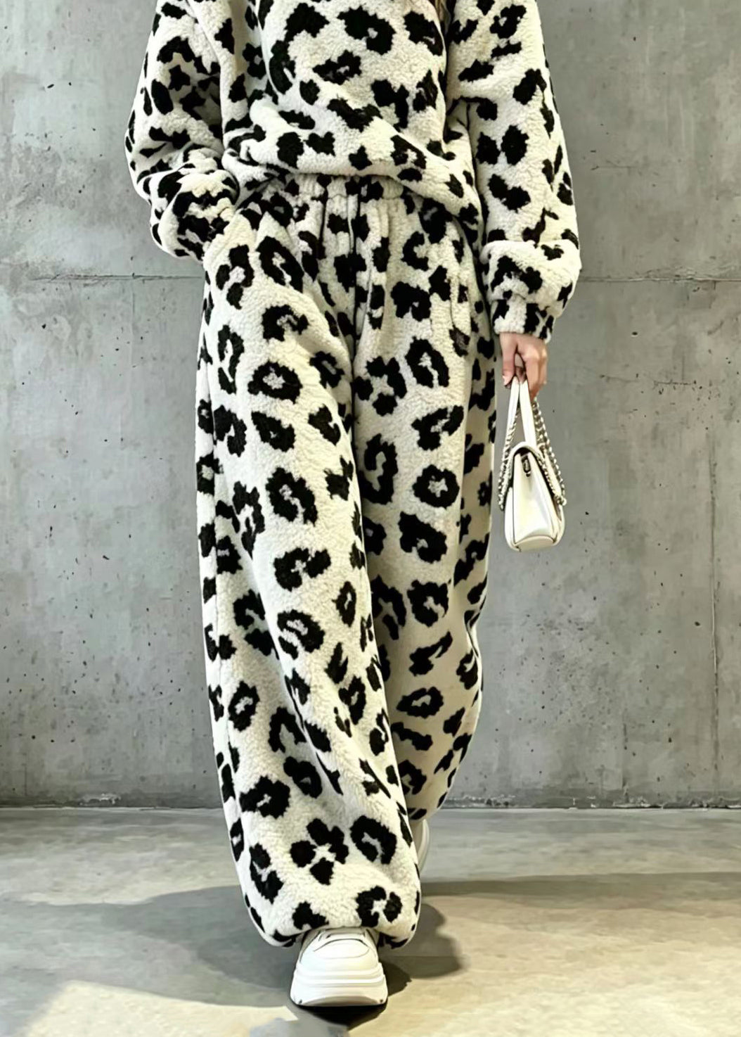 Ensemble Femme Deux Pièces Col Montant Fermeture Éclair Motif Léopard 3