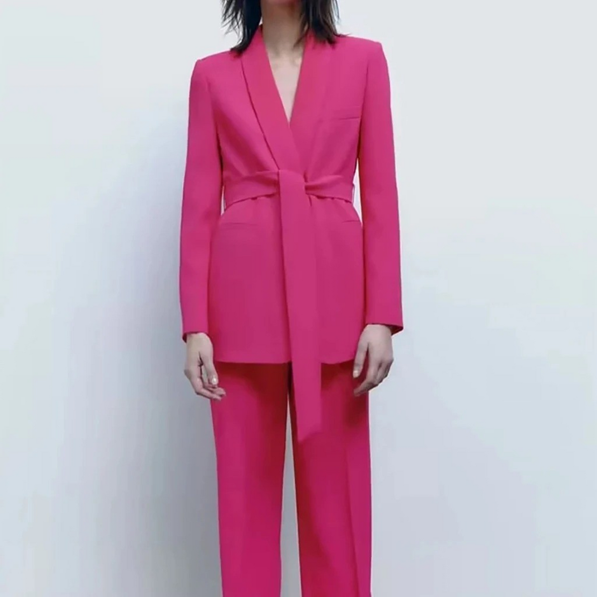 Ensemble Tailleur Femme Blazer et Pantalon Chic pour Travail et Événements Formels 6