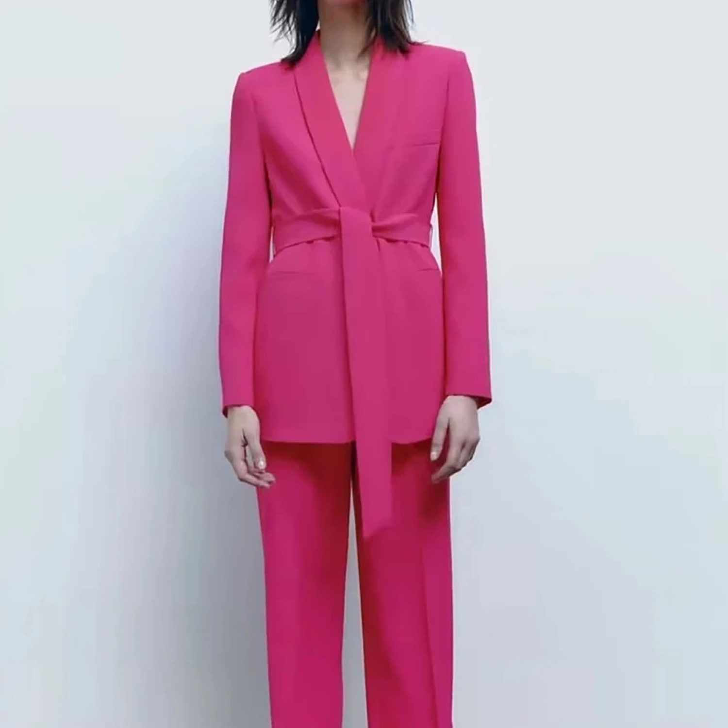 Ensemble Tailleur Femme Blazer et Pantalon Chic pour Travail et Événements Formels 6