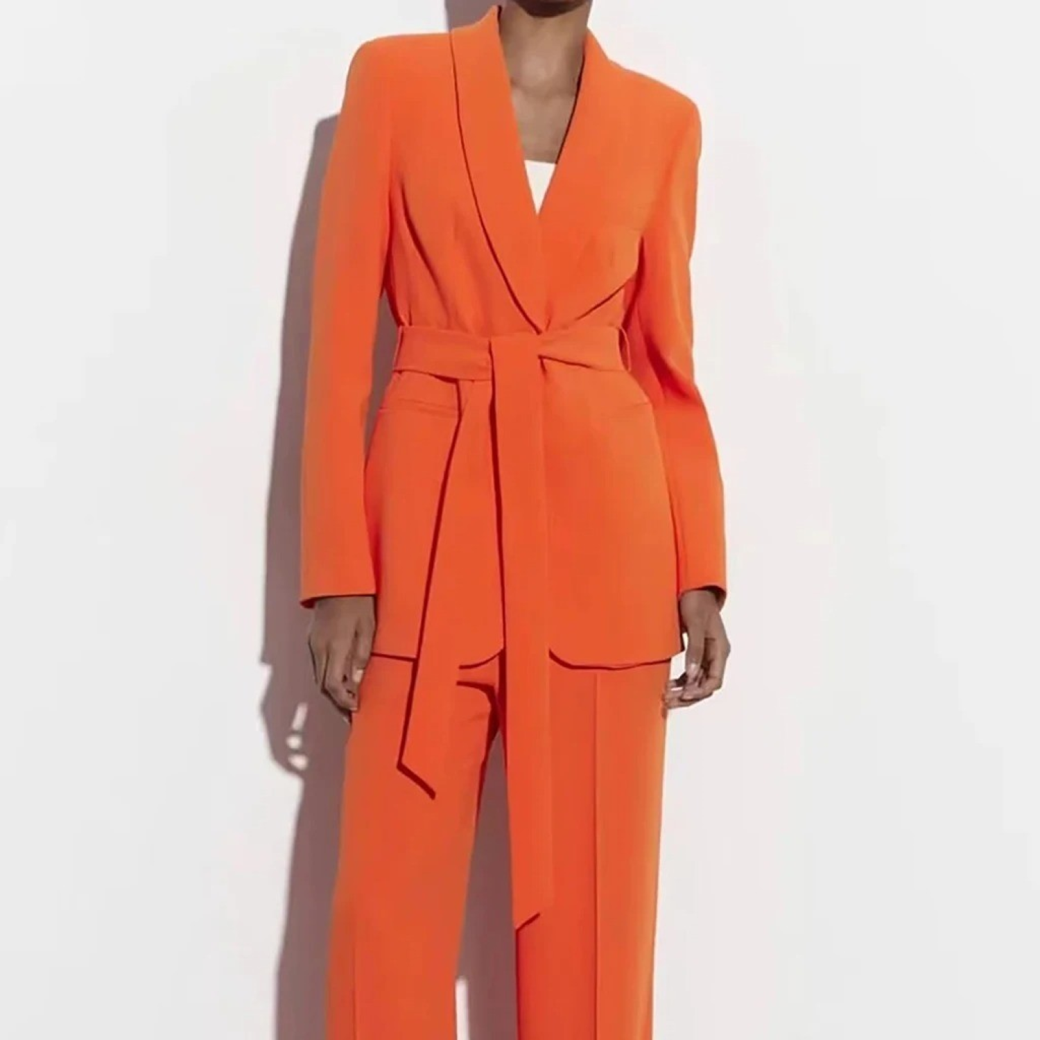 Ensemble Tailleur Femme Blazer et Pantalon Chic pour Travail et Événements Formels 7