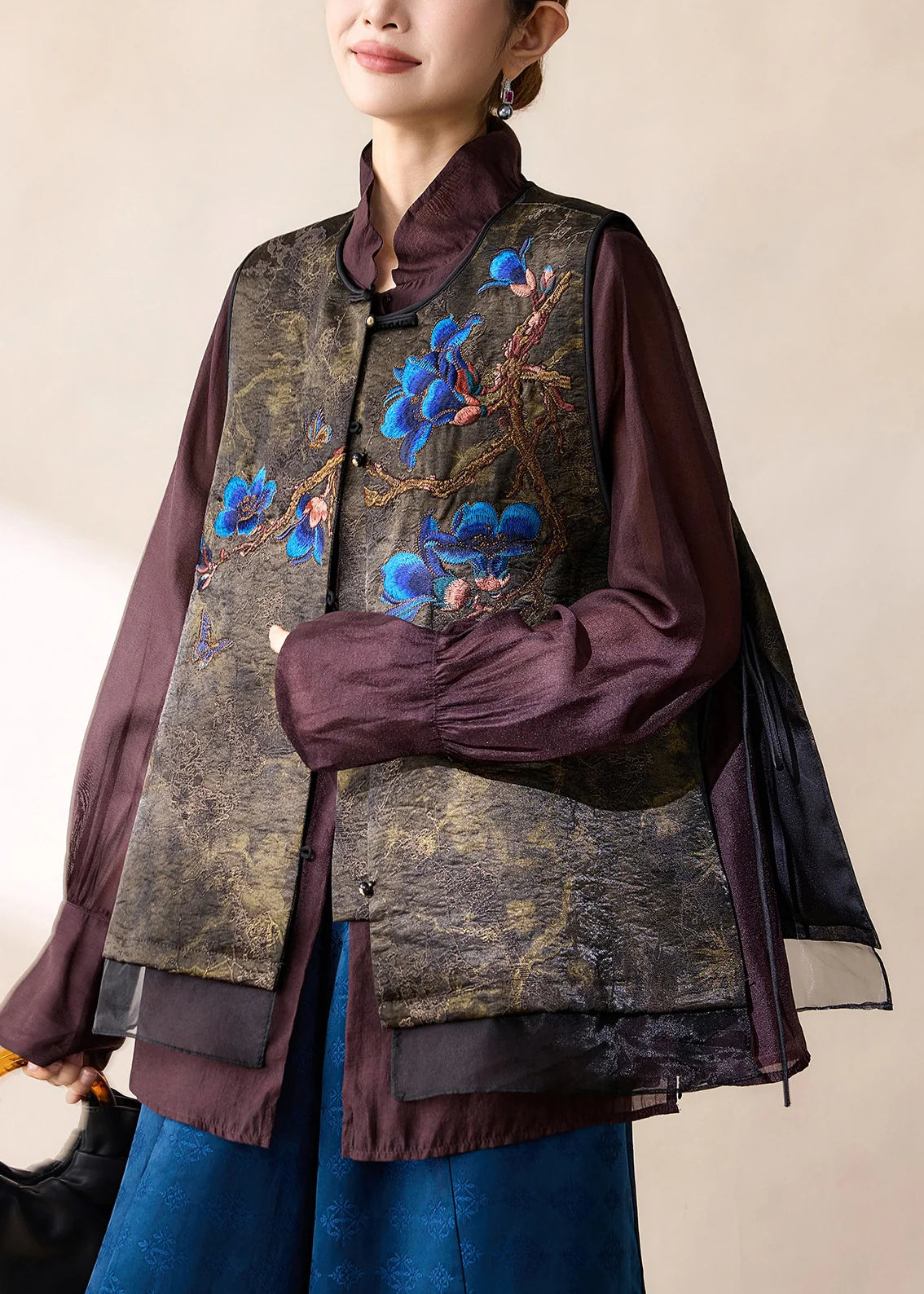 Gilet sans manches brodé style chinois pour femme 1