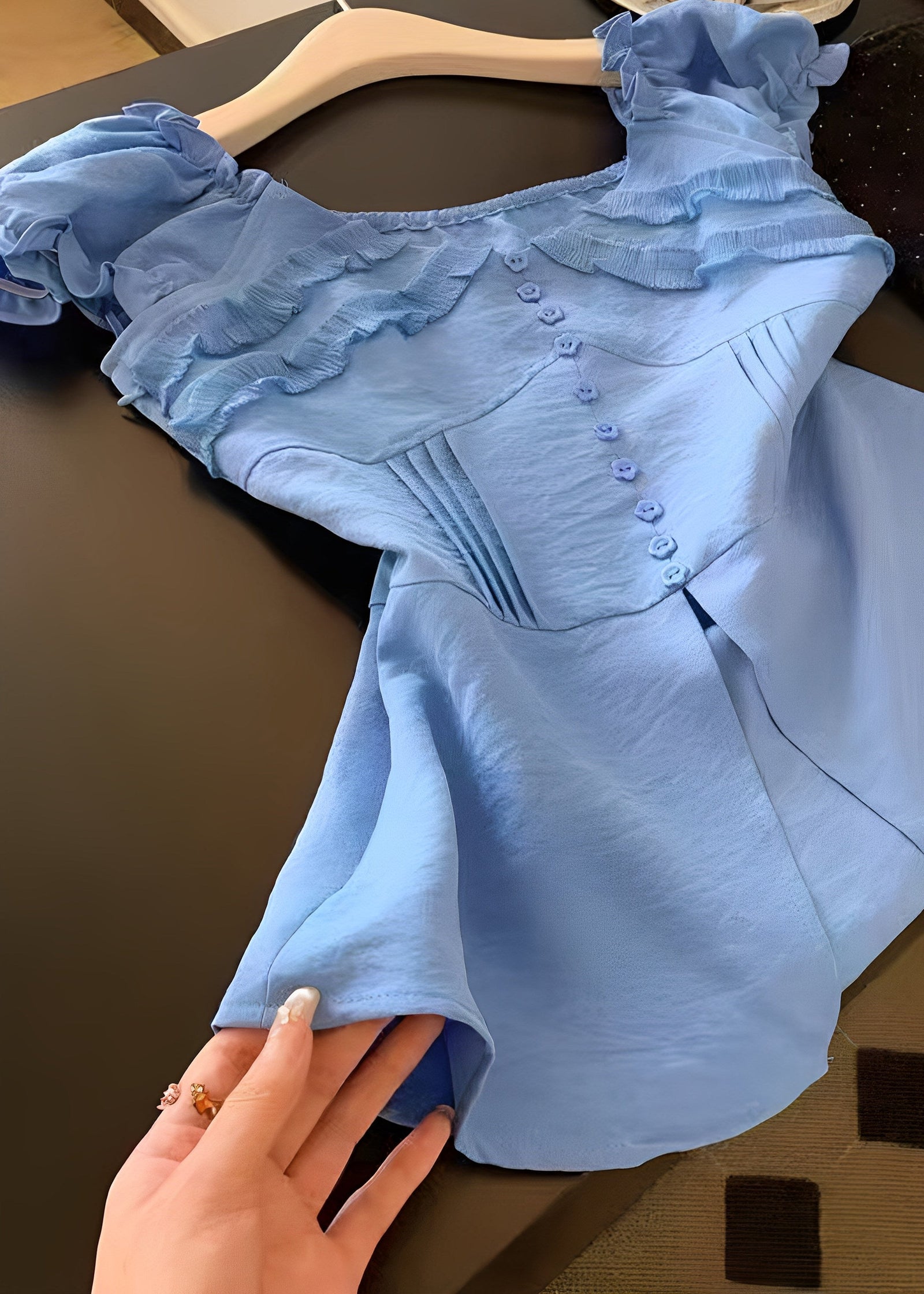 Haut Femme à Volants Ouvert sur le Côté Style Estival 2