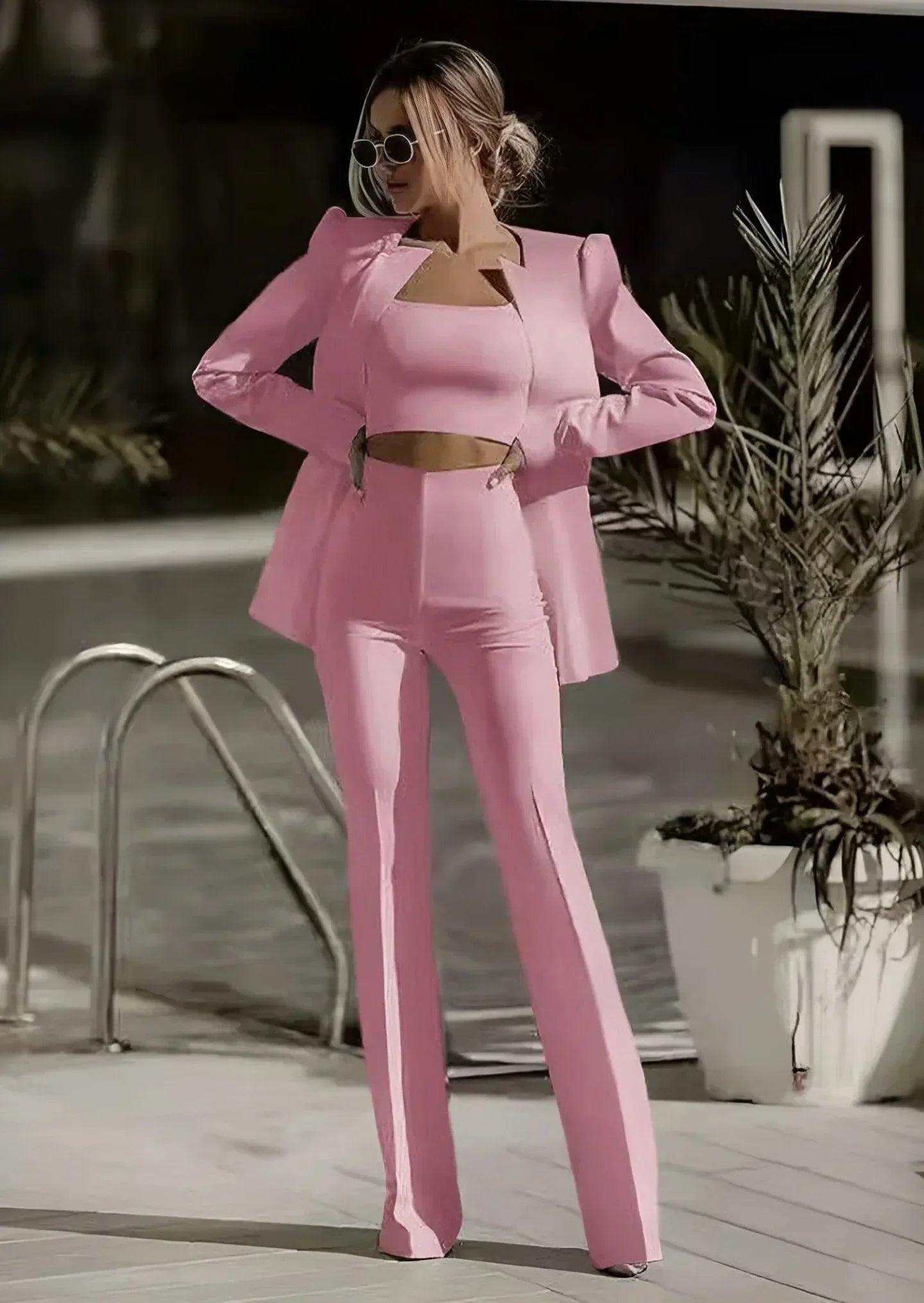 Variant image for Ensemble Tailleur Femme 3 Pièces Blazer Élégant, Top Chic et Pantalon Confortable en Tissu de Haute Qualité-13