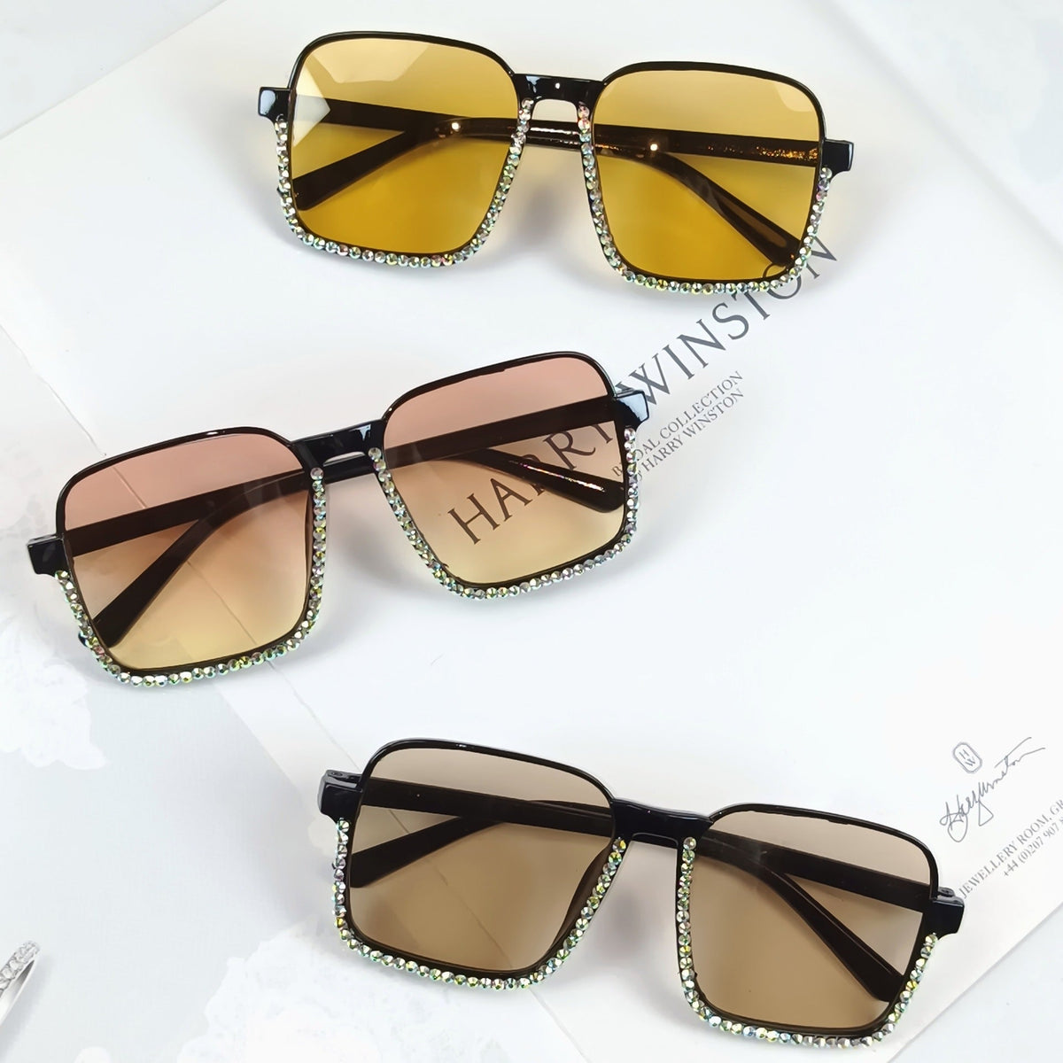 Lunette de Soleil Femme Glamour avec Strass Étincelants et Protection UV400 1
