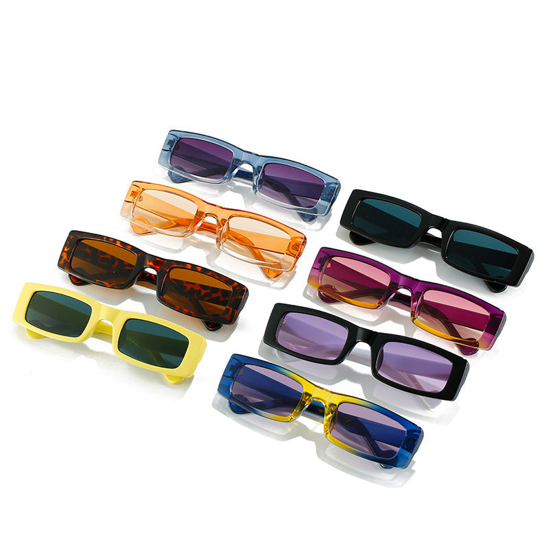 Lunettes de Soleil Femme Carrées Modernes 2