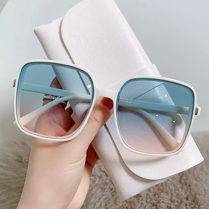 Lunettes de Soleil Femme Carrées Oversize Tendance 8