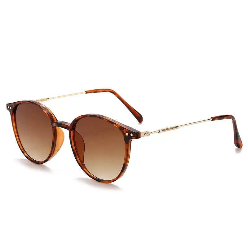 Lunettes de Soleil Femme Tendance Ronde avec Protection UV 8
