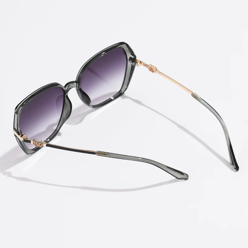 Lunettes de Soleil Oversize Dégradées Femme Moderne 5