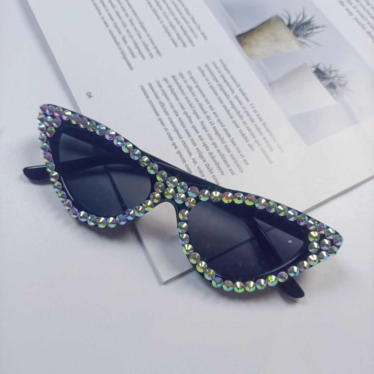 Lunettes de soleil Cat-Eye pour femmes avec cristaux scintillants 6