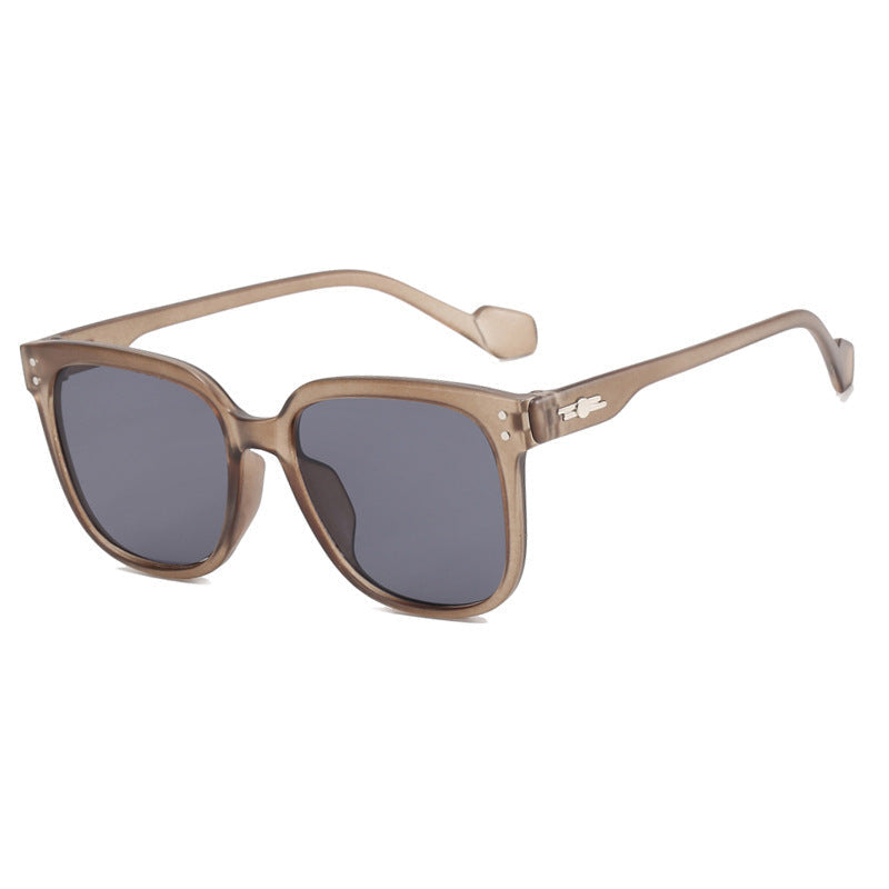 Lunettes de soleil carrées femme tendance 6