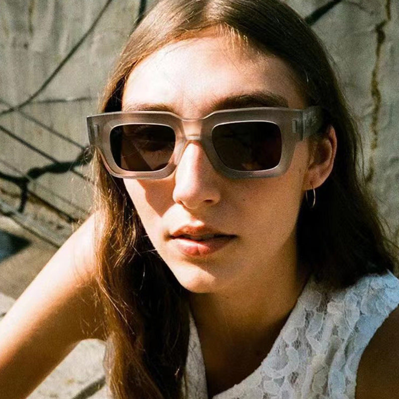 Lunettes de soleil carrées pour femmes avec imprimé léopard 3