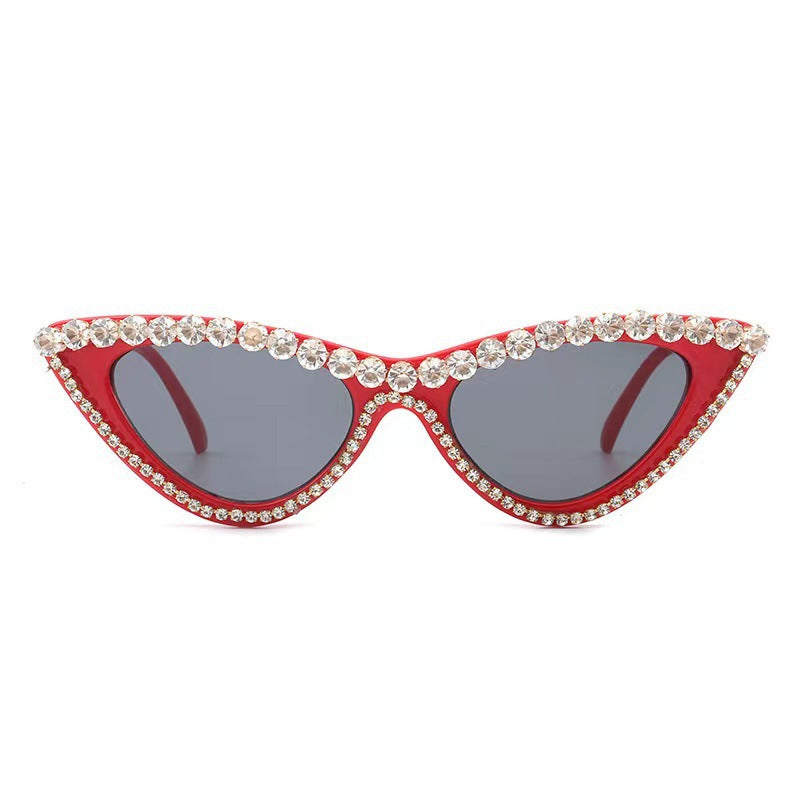 Lunettes de soleil femme œil de chat glamour 3