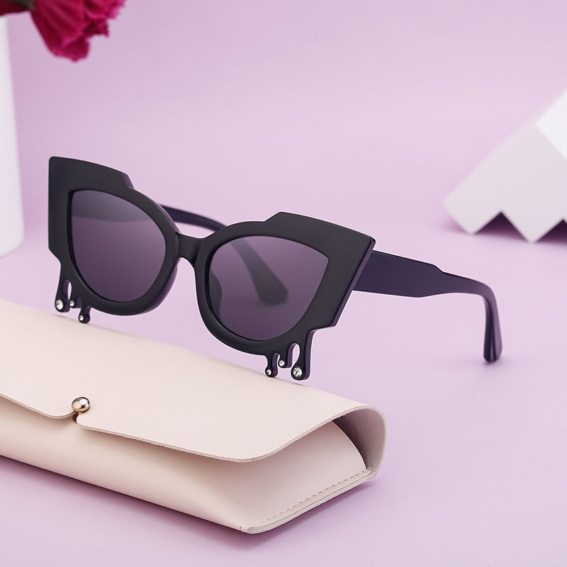Lunettes de soleil femme style œil de chat 2