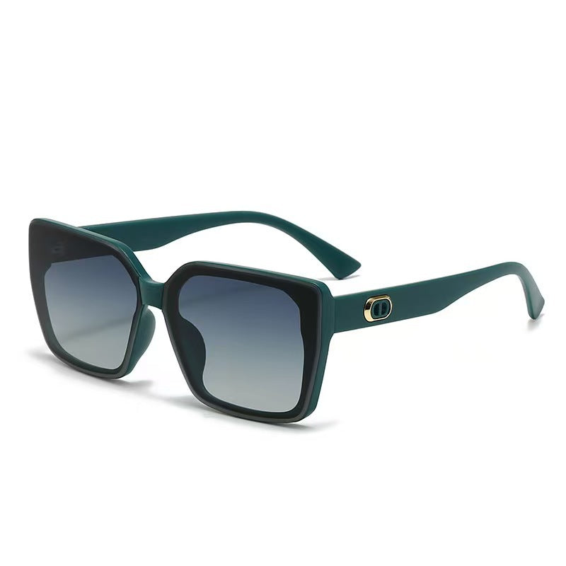 Lunettes de soleil oversize pour femme tendance 10