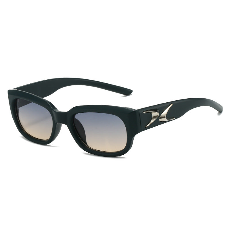 Lunettes de soleil pour femme au design surdimensionné 5