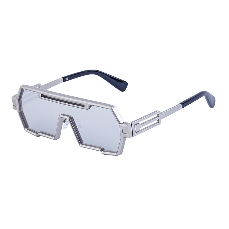 Lunettes de soleil pour femmes au design futuriste 11