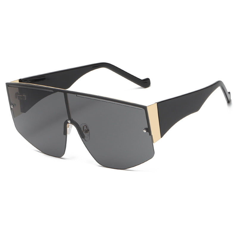 Lunettes de soleil pour femmes au design moderne 0