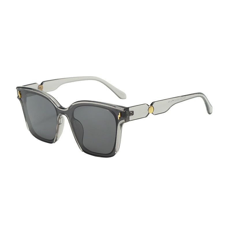 Lunettes de soleil pour femmes au design moderne 7