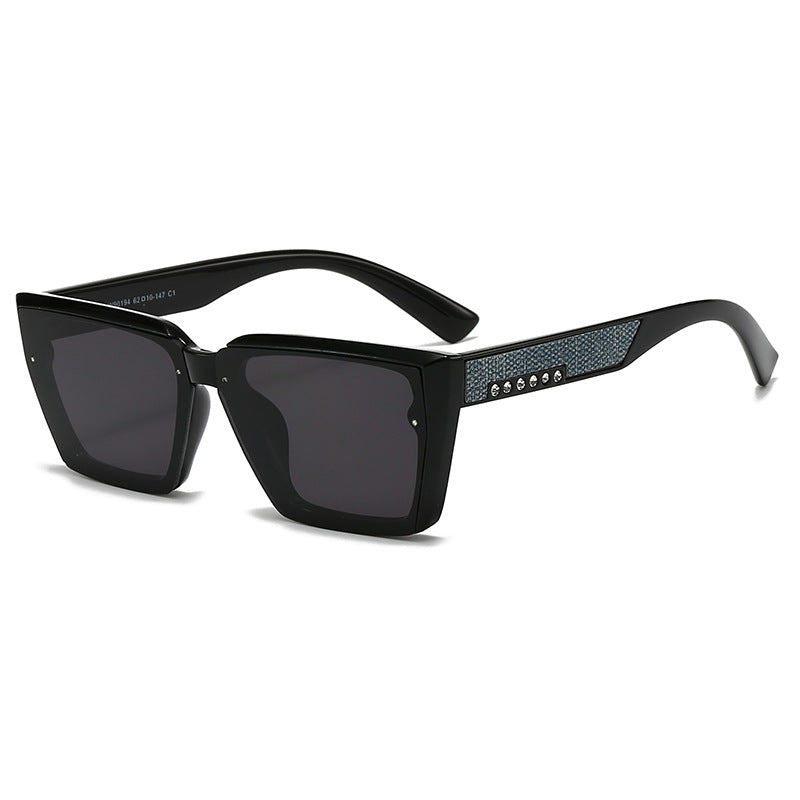 Lunettes de soleil pour femmes avec accents scintillants 0